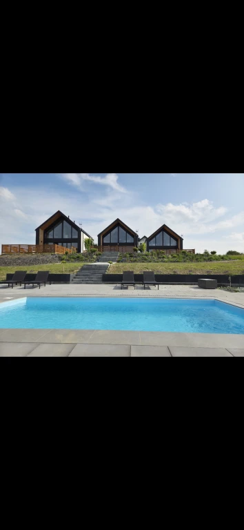 Zdjęcie podglądowe 1