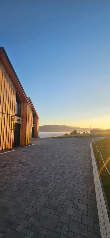 Zdjęcie podglądowe 1